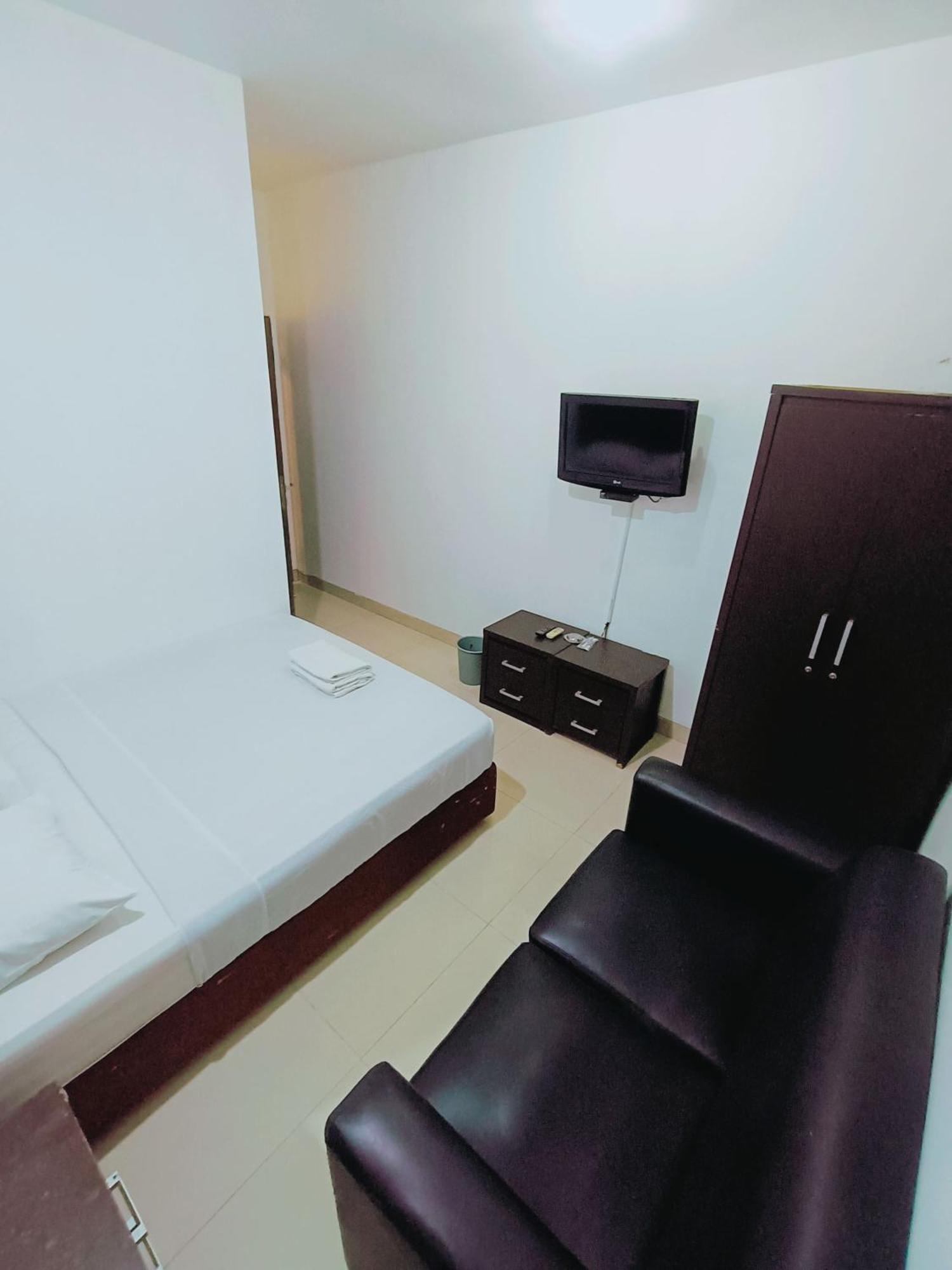 VI Hotel Бандунг Екстериор снимка